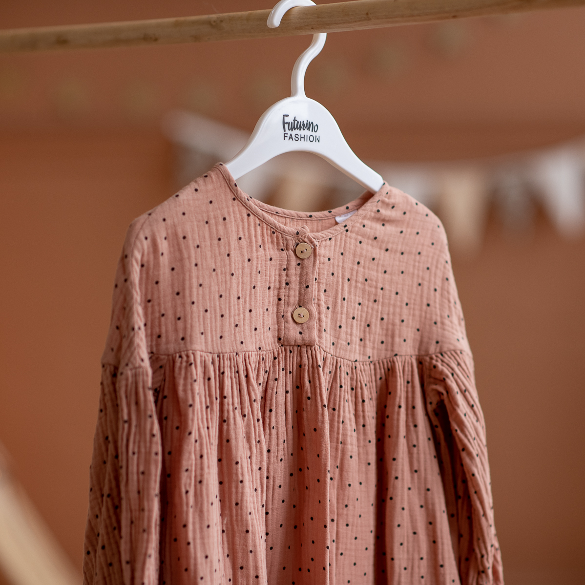 Платье в горошек р.110