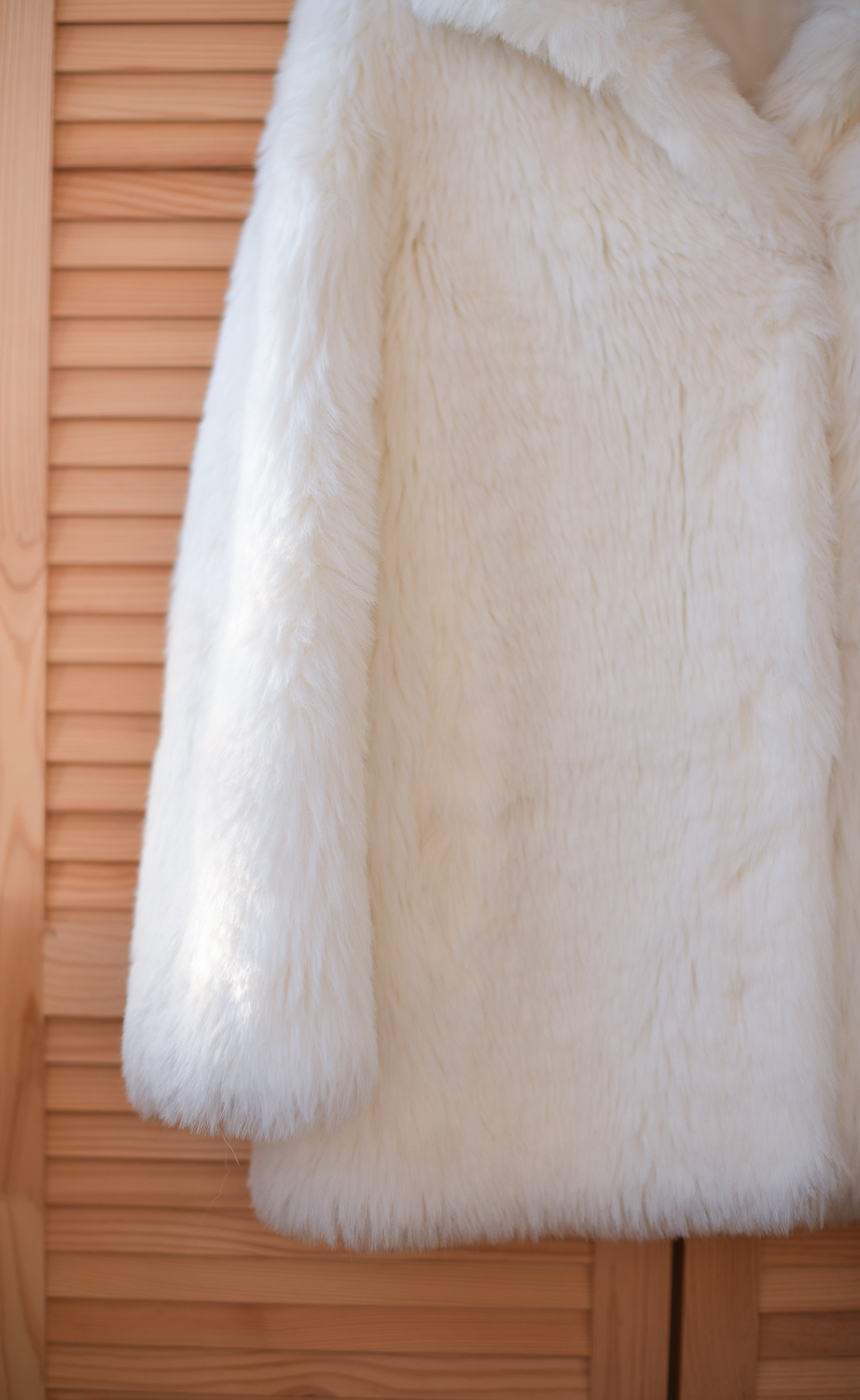 Шуба белая р. М