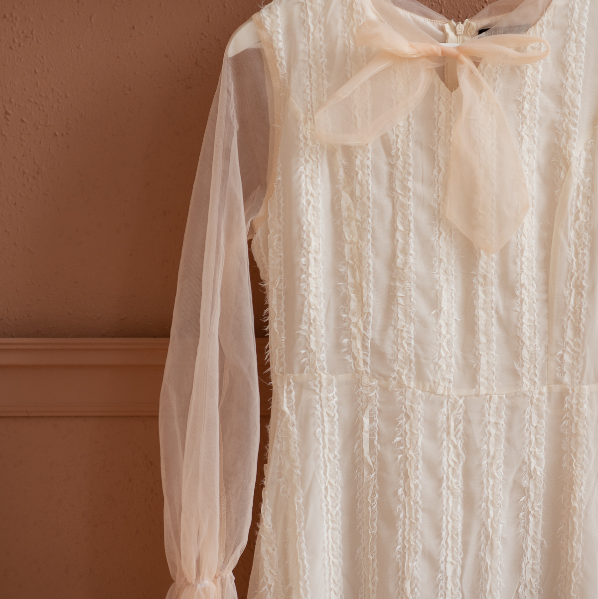 Платье с фатином