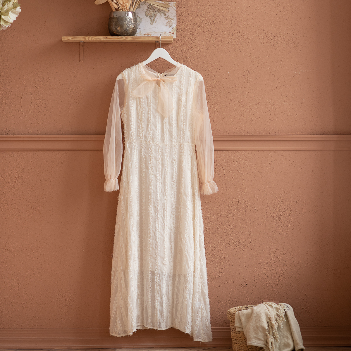 Платье с фатином