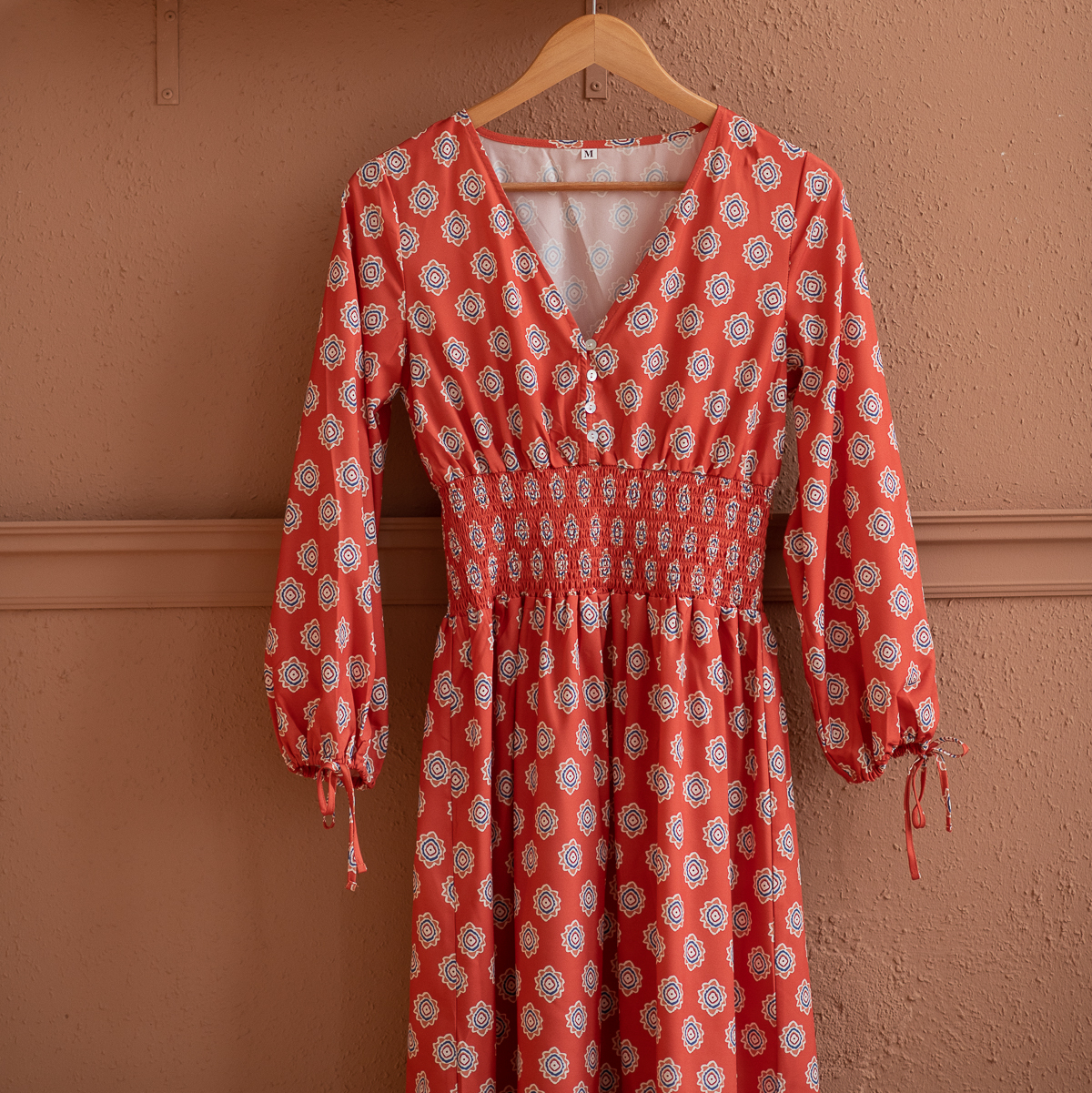 Платье с резинкой