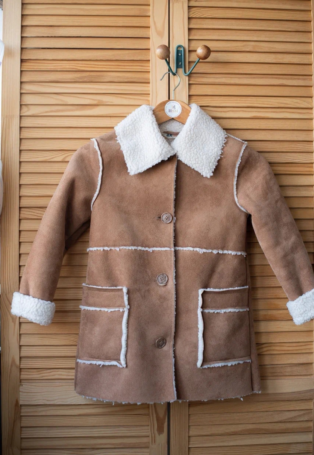 Дубленка коричневая 110-124