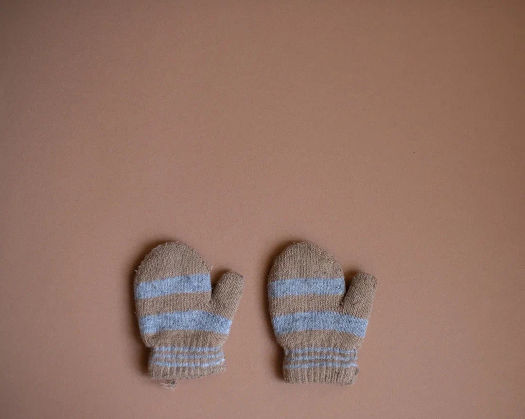 Варежки серо-коричневые