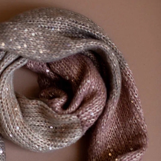 Снуд серо-коричневый
