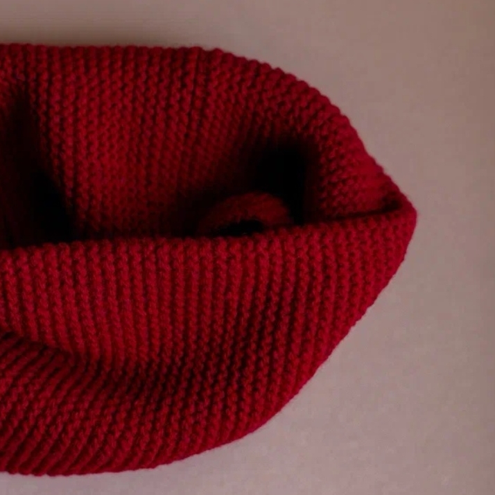 Снуд красный