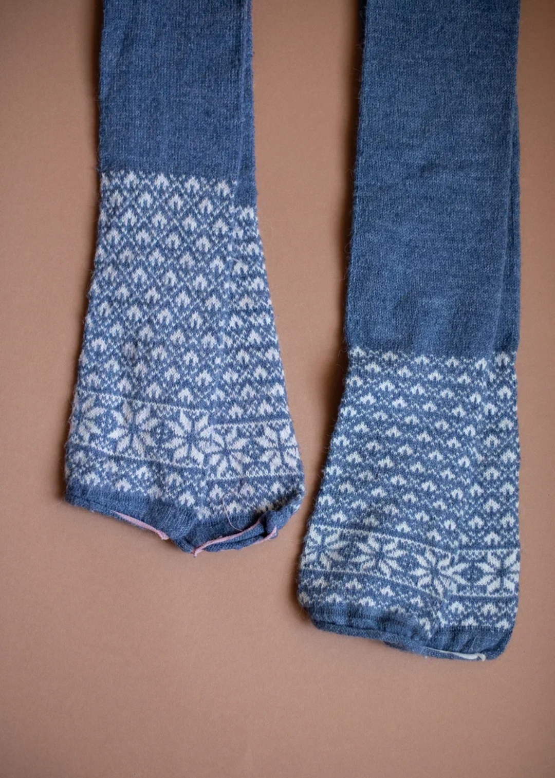 Шарф синий с орнаментом