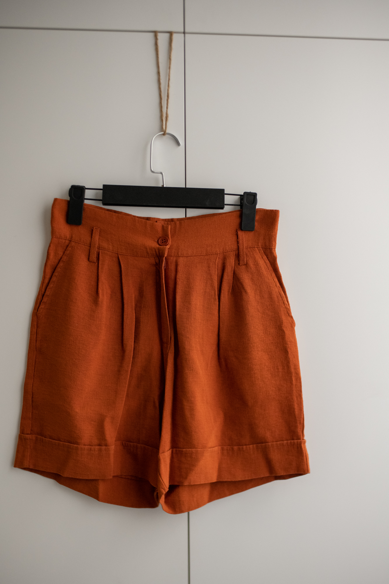 Шорты рыжие S-M