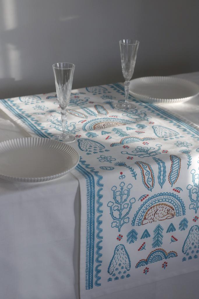 ДОРОЖКА НА СТОЛ С ЛЕШИМ