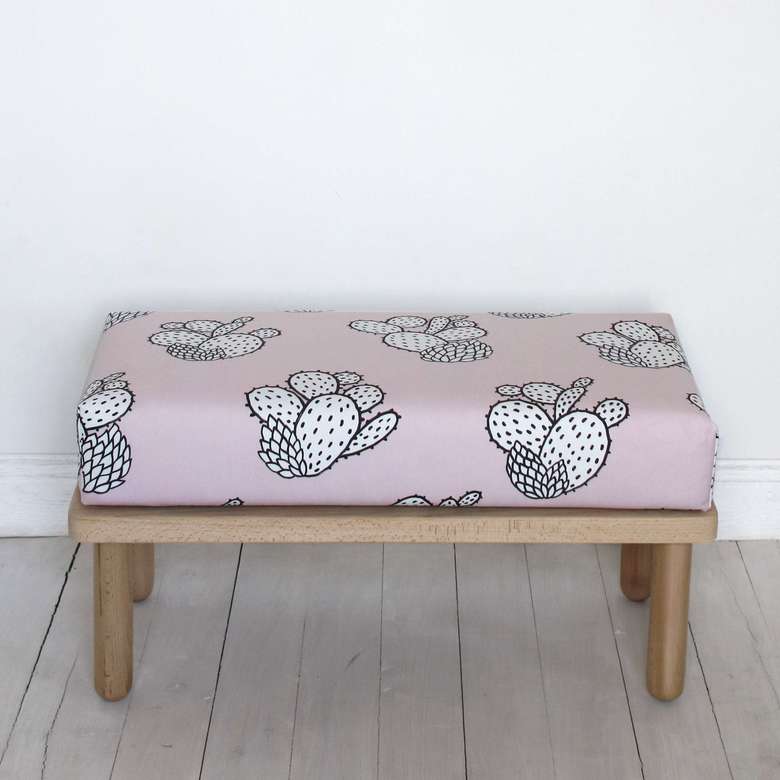 ЛАВКА С КАКТУСАМИ