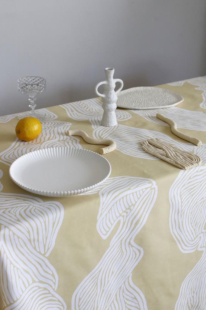 СКАТЕРТЬ "FLOW"