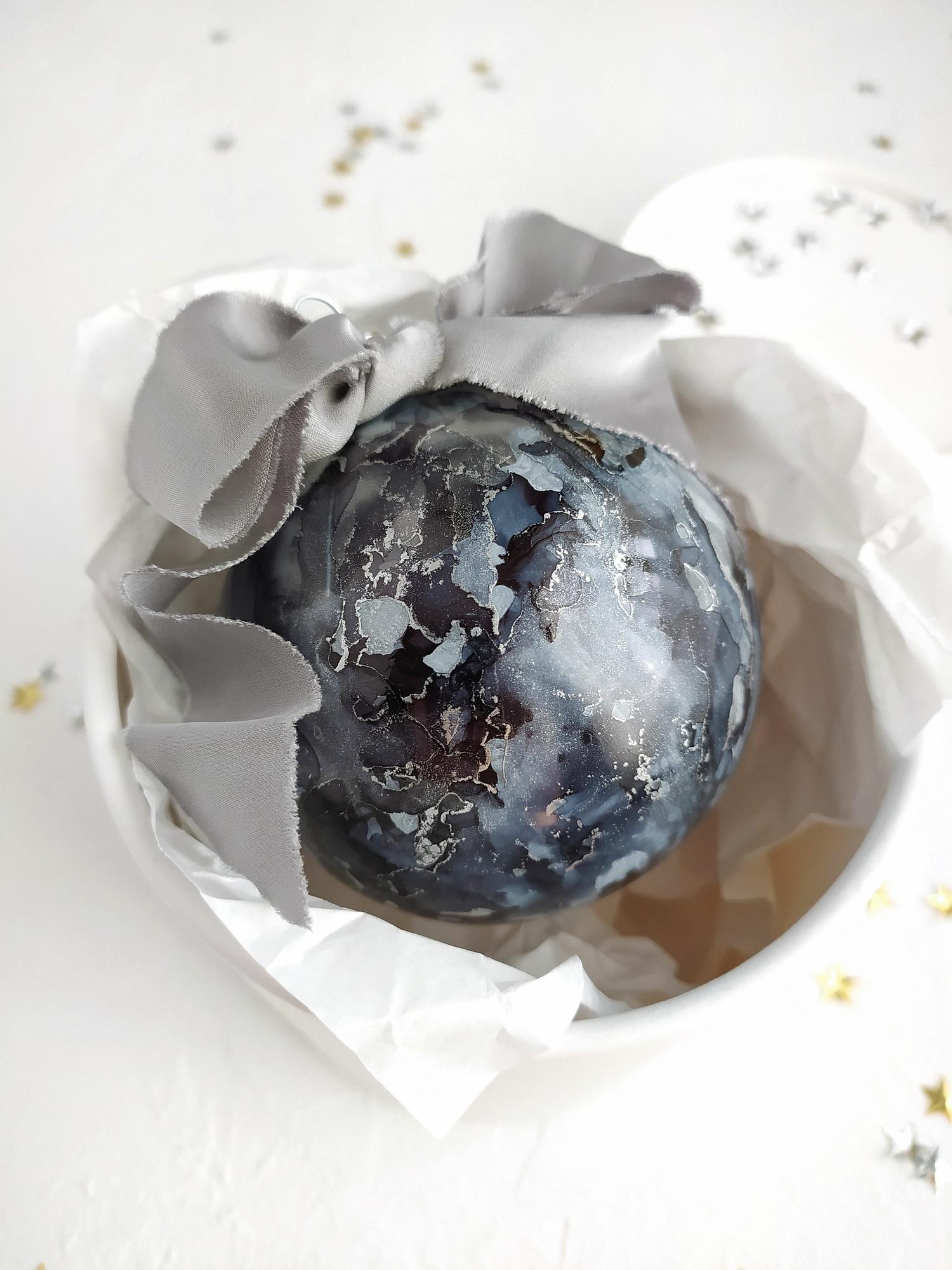 НОВОГОДНЯЯ ИГРУШКА НА ЕЛКУ РУЧНОЙ РАБОТЫ, ШАР "ОПАЛ"