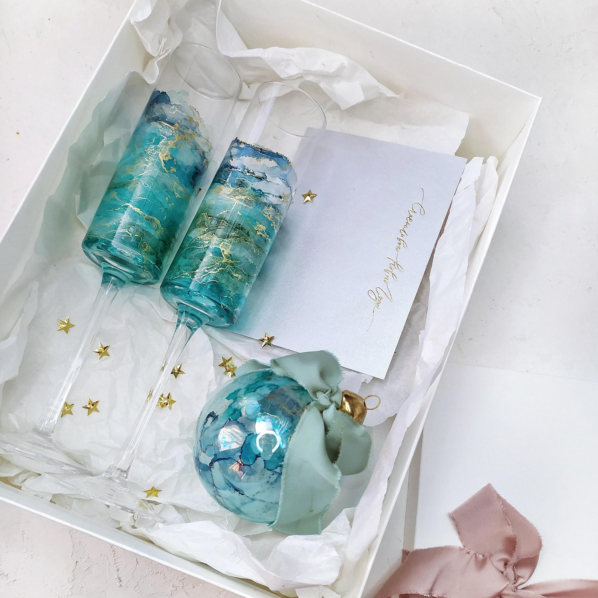 ПОДАРОЧНЫЙ НАБОР БОКАЛЫ ЭДЖ С ЕЛОЧНЫМ ШАРОМ, "АКВАМАРИН"