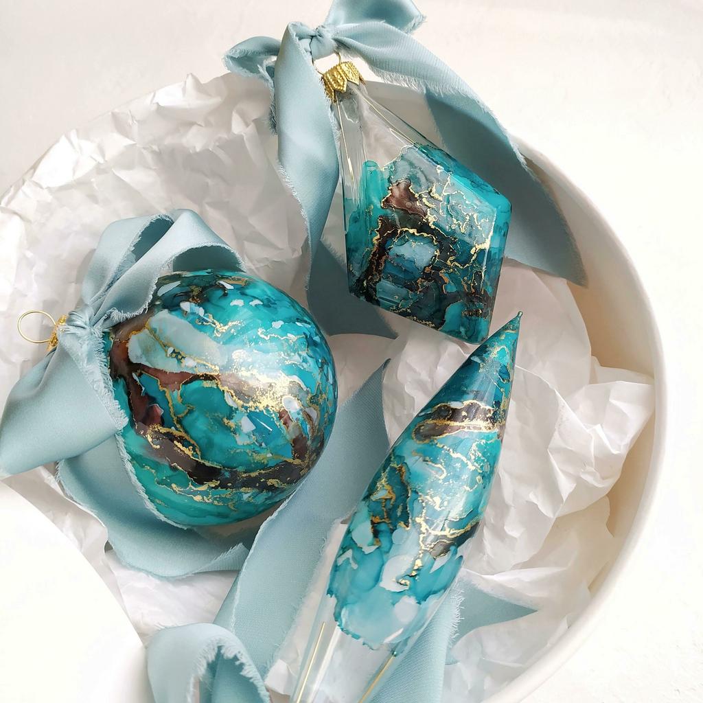 НАБОР НОВОГОДНИХ ИГРУШЕК НА ЕЛКУ РУЧНОЙ РАБОТЫ,  "ИЗУМРУД"