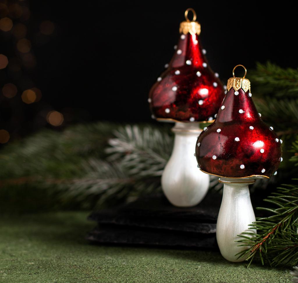 ИГРУШКА НА ЕЛКУ РУЧНОЙ РАБОТЫ, "МУХОМОР"