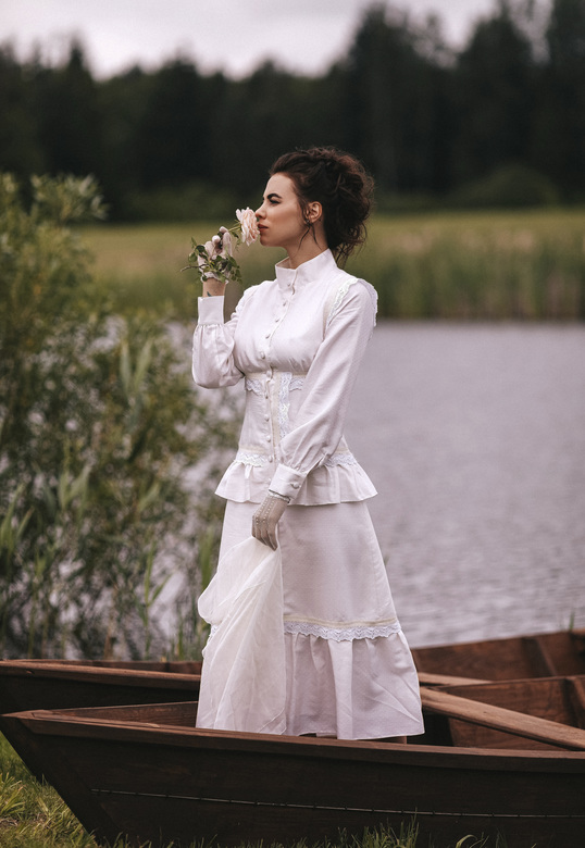 ПЛАТЬЕ МАКСИ С РЮШАМИ И ОБОРКАМИ