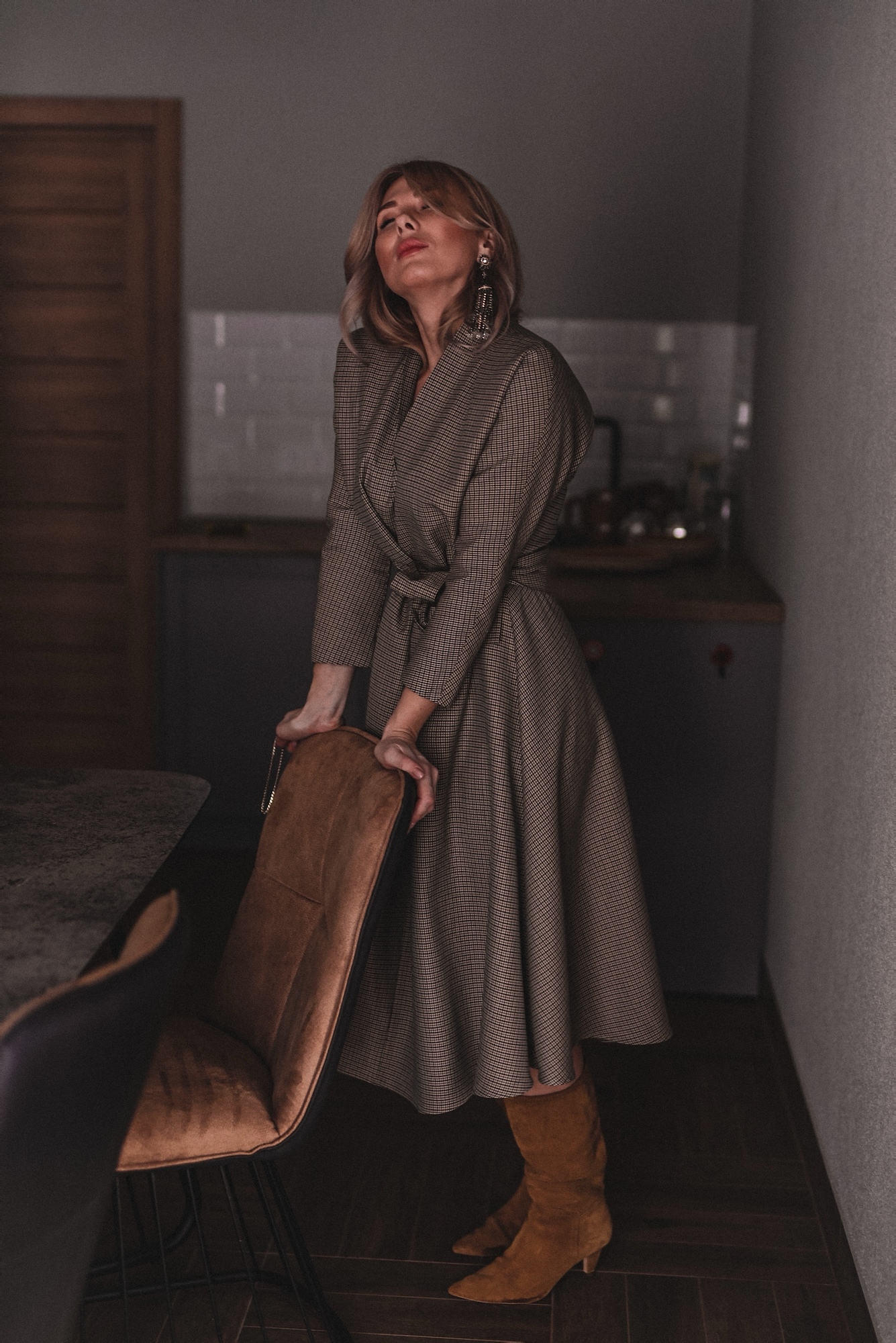 ПЛАТЬЕ В КЛЕТКУ С РУКАВОМ ЛЕТУЧАЯ МЫШЬ