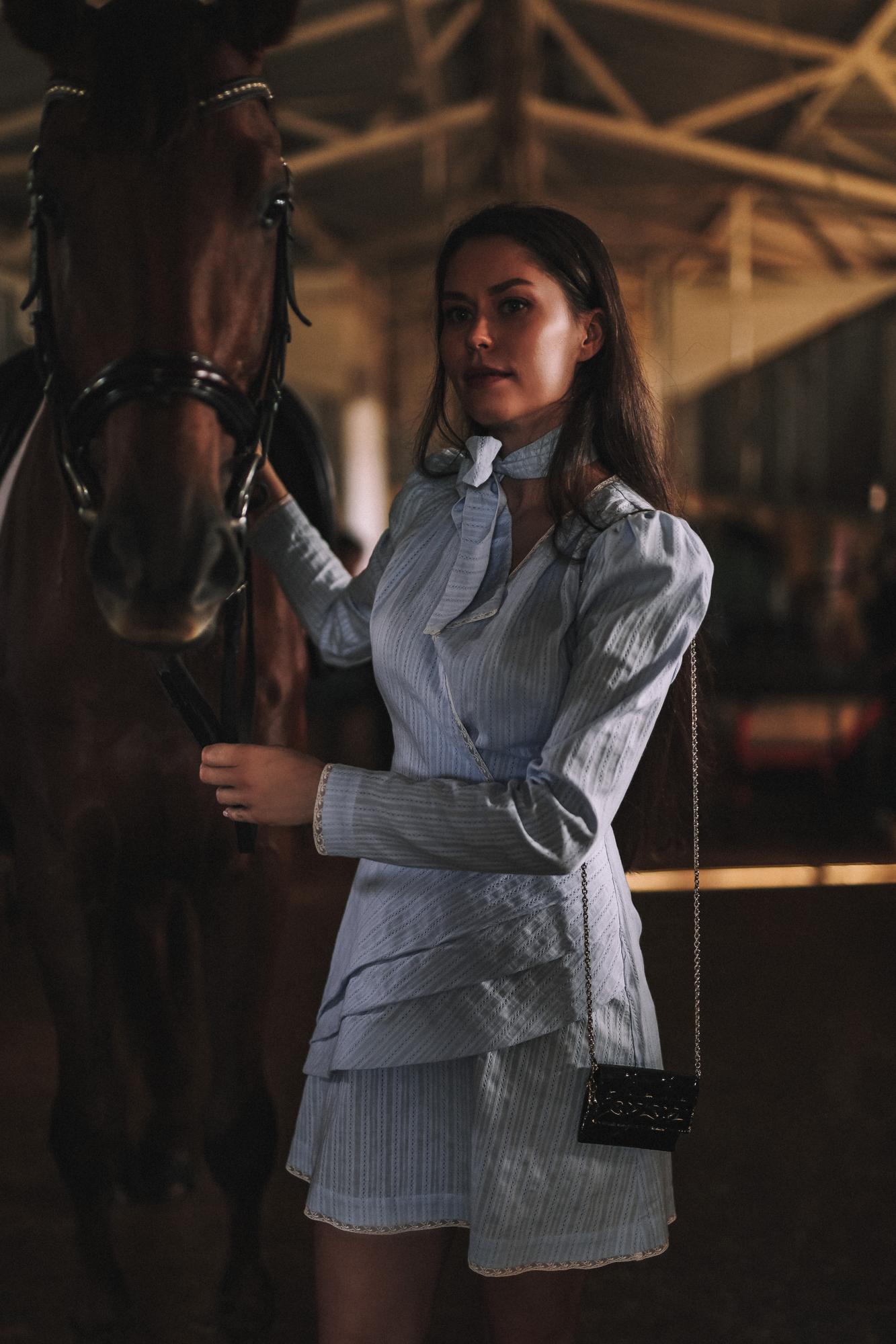 ПЛАТЬЕ ИЗ ШИТЬЯ С ШАРФИКОМ