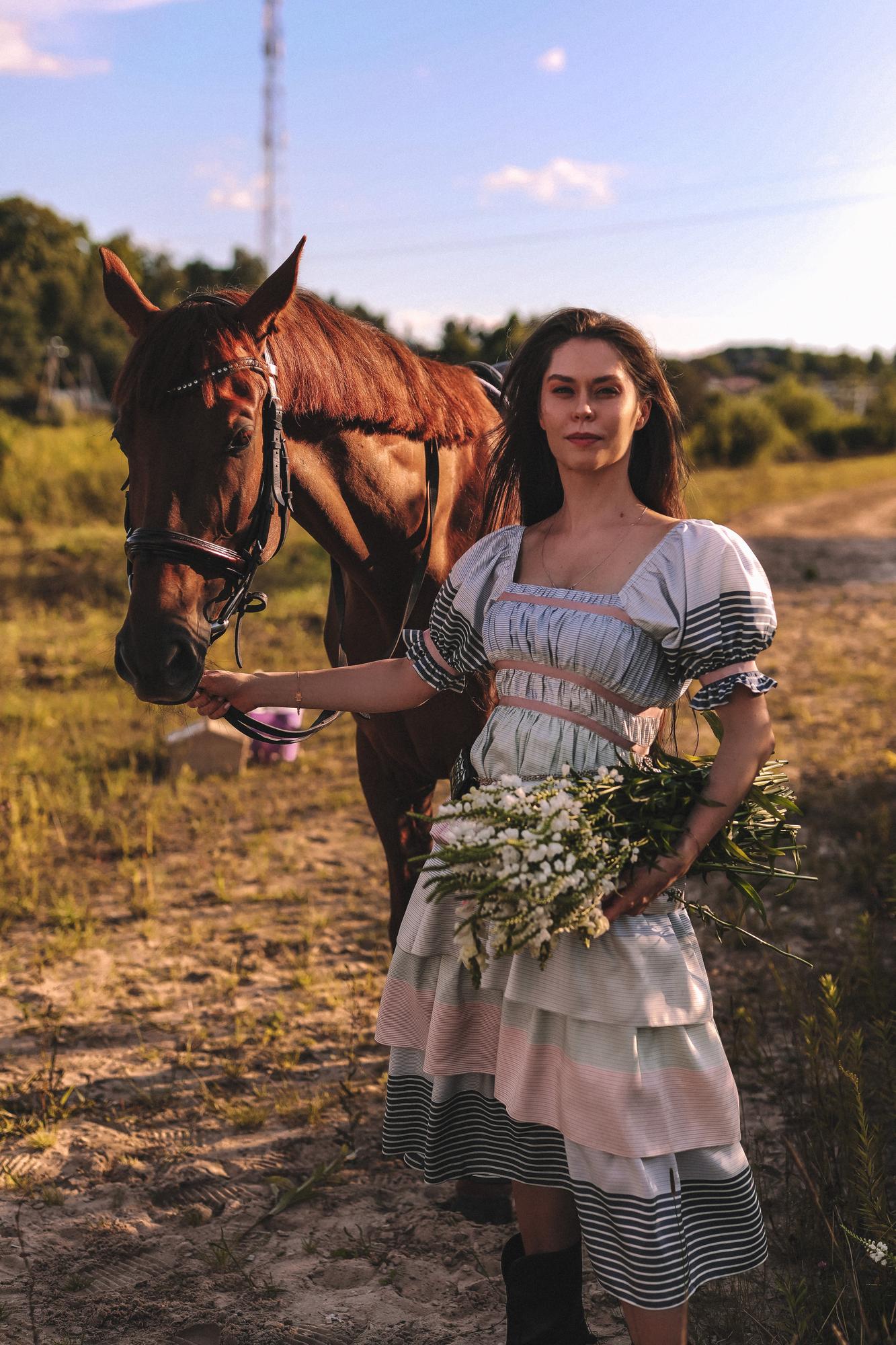 ПЛАТЬЕ МИДИ С ОБОРКАМИ