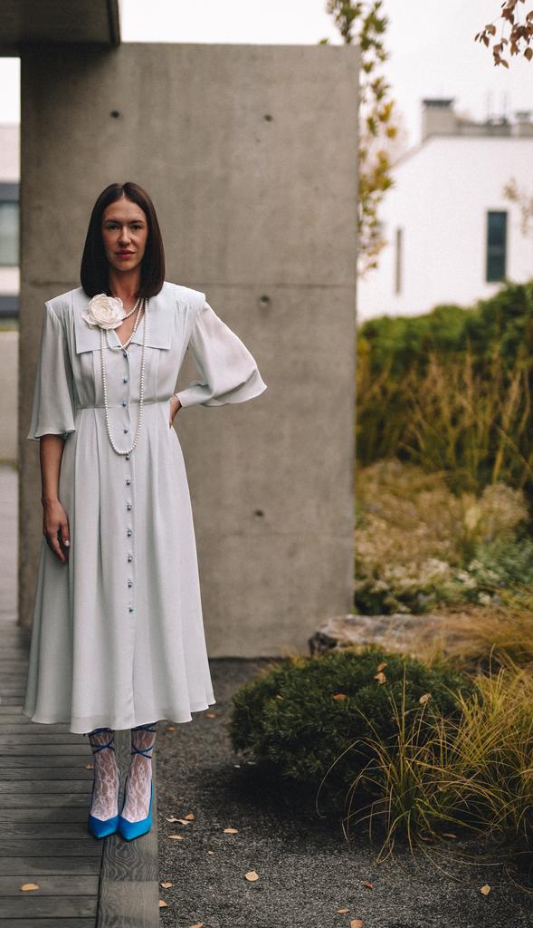 ПЛАТЬЕ С ОБЪЁМНЫМ ВОРОТНИКОМ В РЕТРО-СТИЛЕ НЕБЕСНОГО ОТТЕНКА