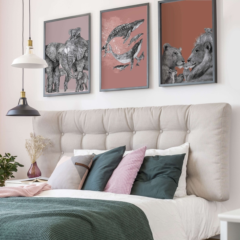 Триптих - семьи слонов, китов и львов - декор дома