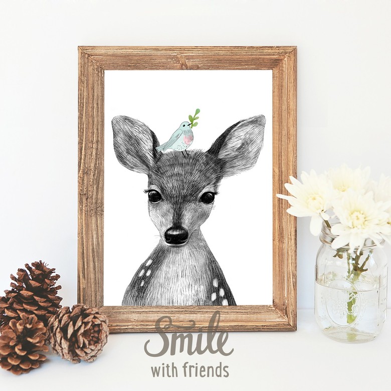 Малыш оленёнок с птичкой