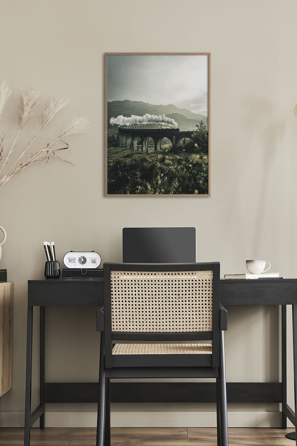 Постер Поезд На Мосту