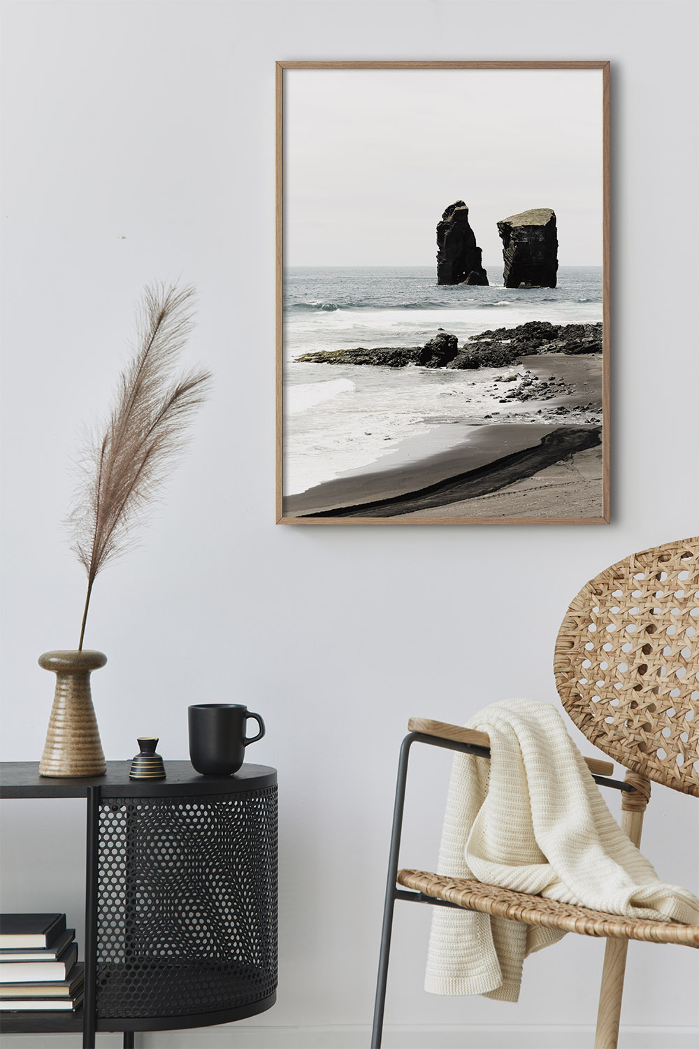 Постер Две Скалы В Море