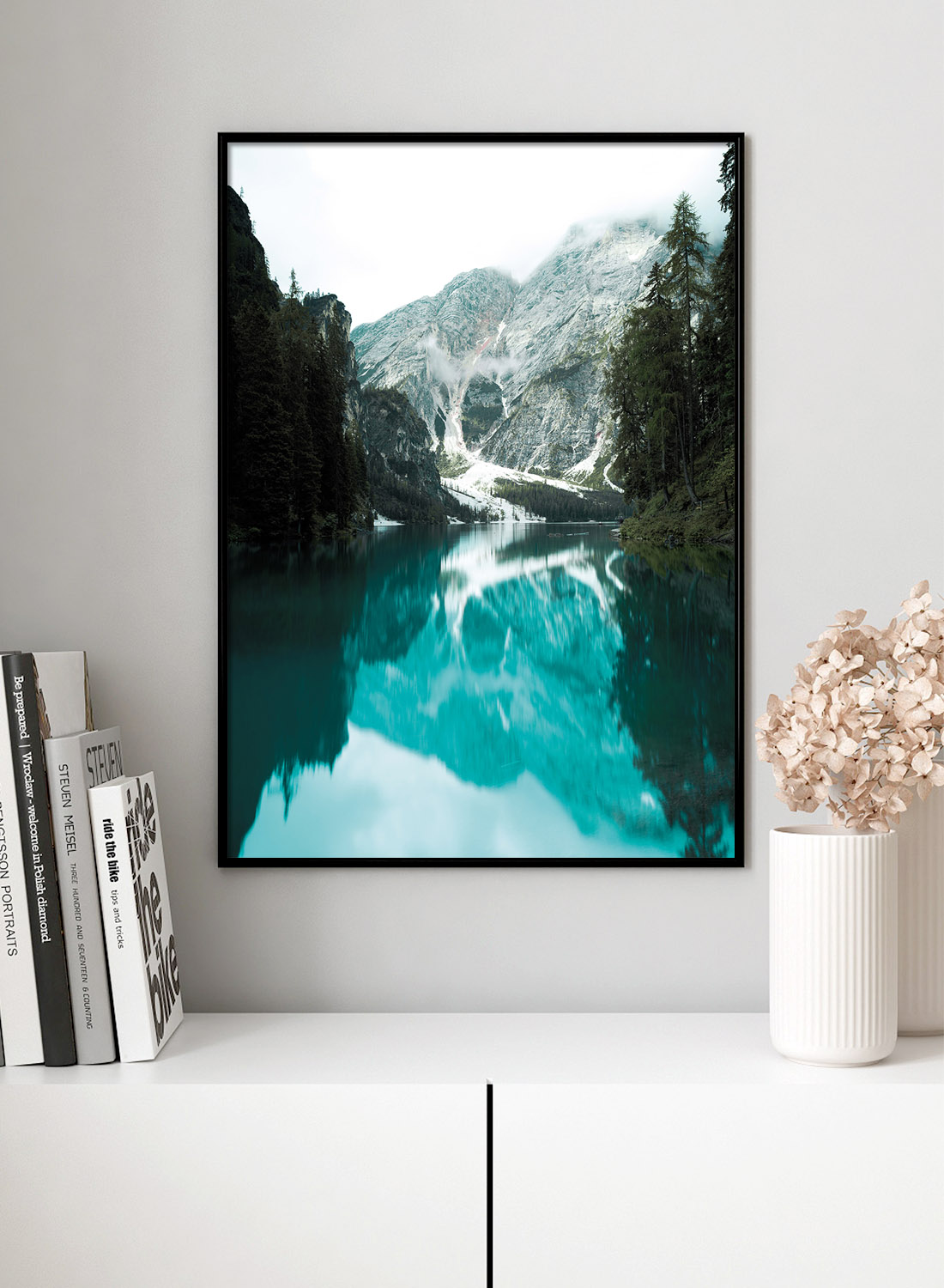 Постер Голубое Озеро В Горах