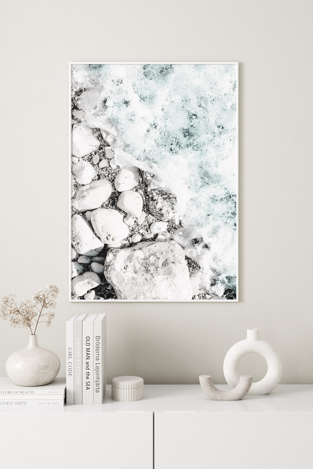 Постер Камни У Моря