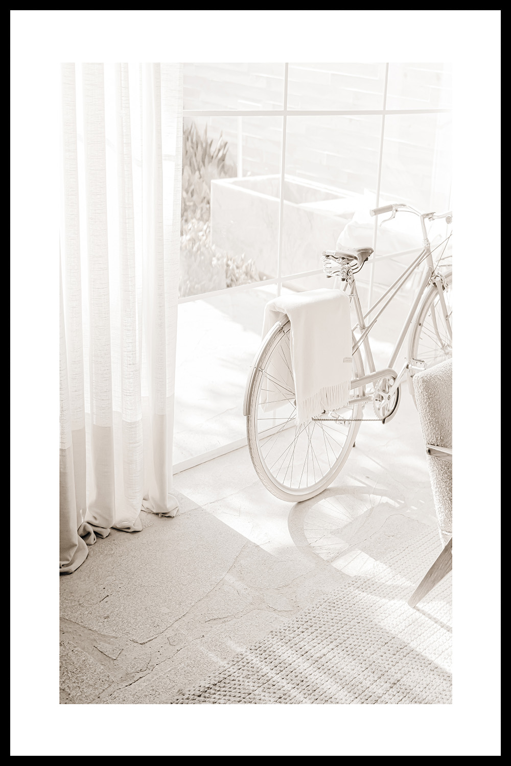 Постер Велосипед У Окна