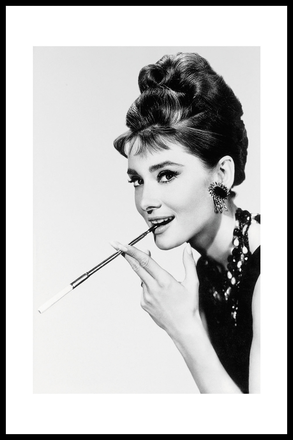 Постер Одри Хепбёрн