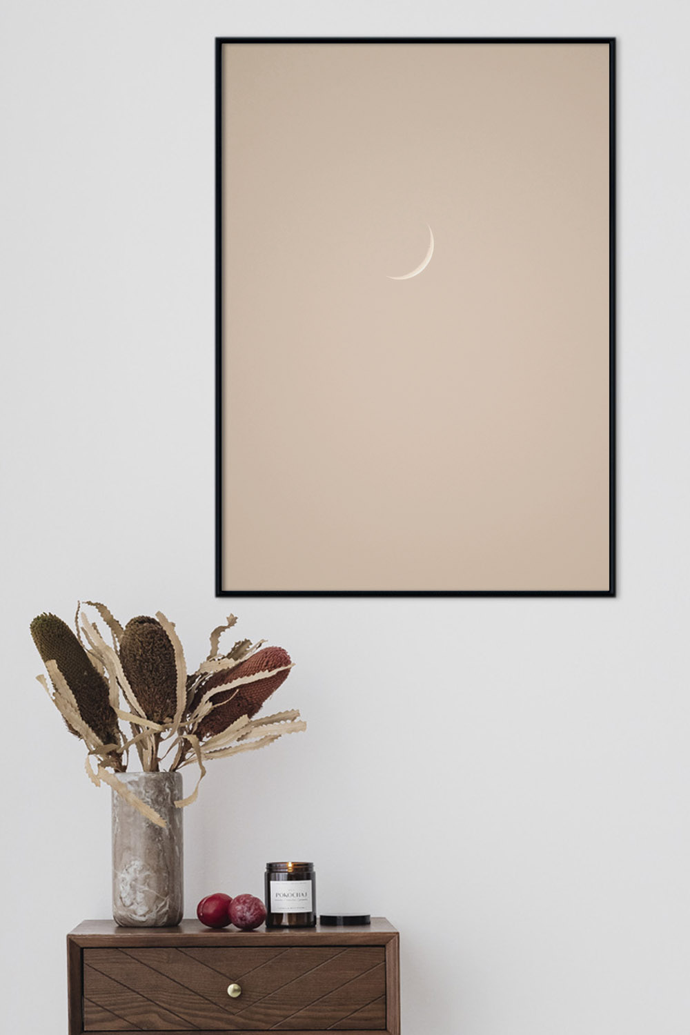 Постер Луна На Бежевом Фоне