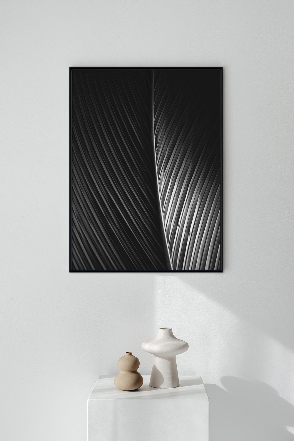 Постер Черно-Белый Лист