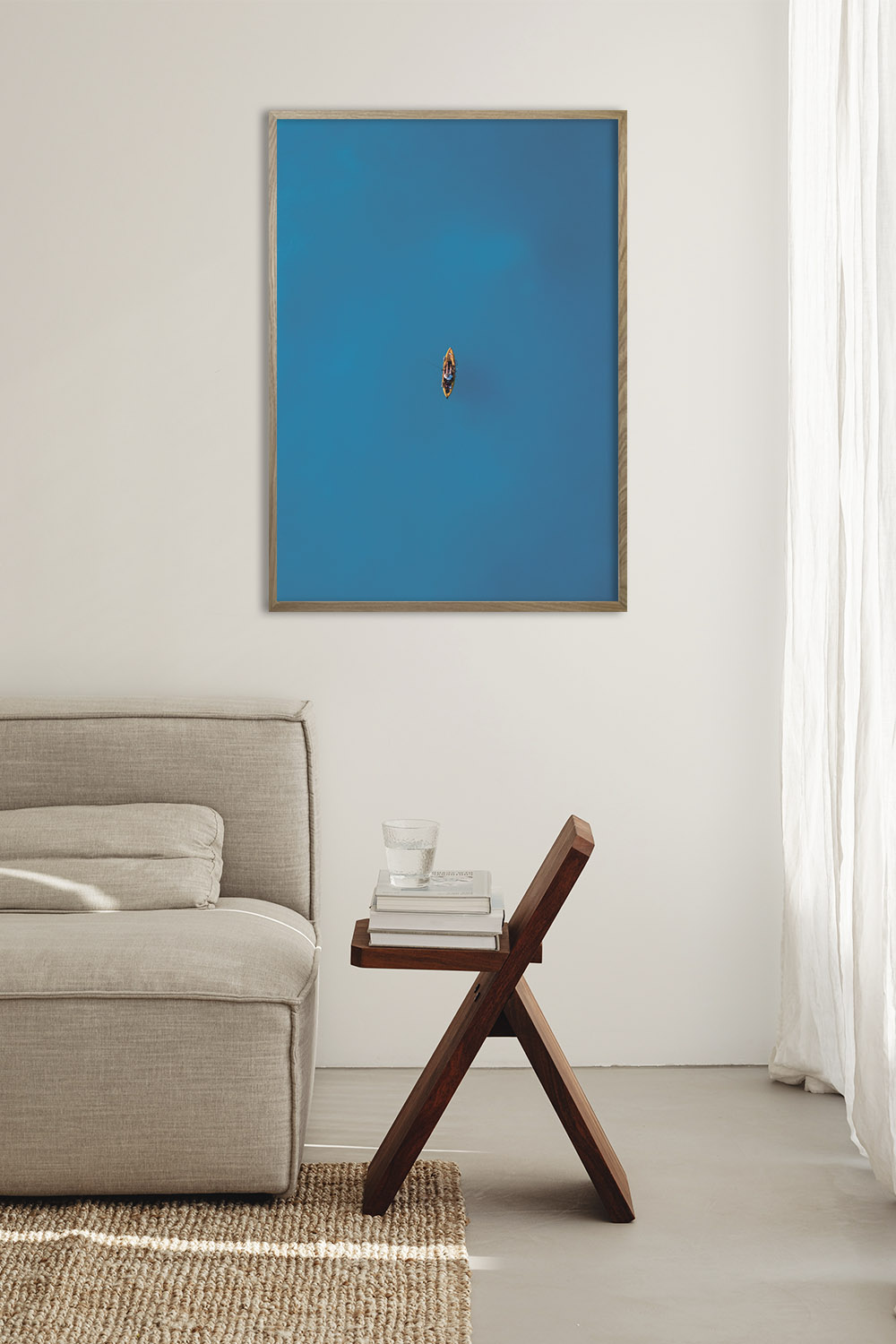 Постер Лодка На Синей Воде