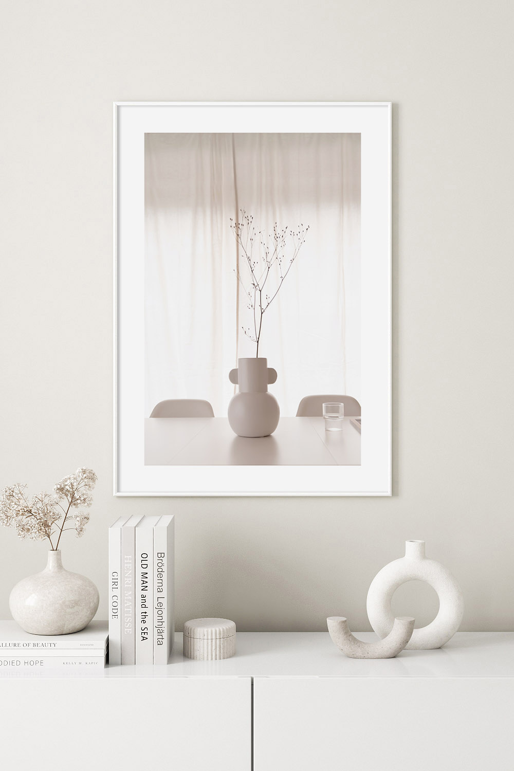 Постер Ваза На Столе