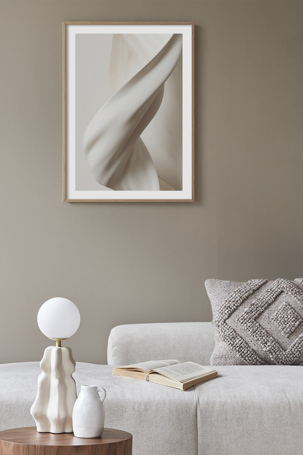 Постер Бежевая Форма