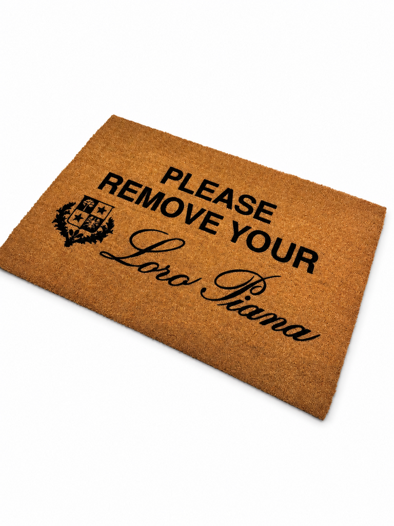 БОЛЬШОЙ КОВРИК PLEASE REMOVE YOUR  LORO PIANA
