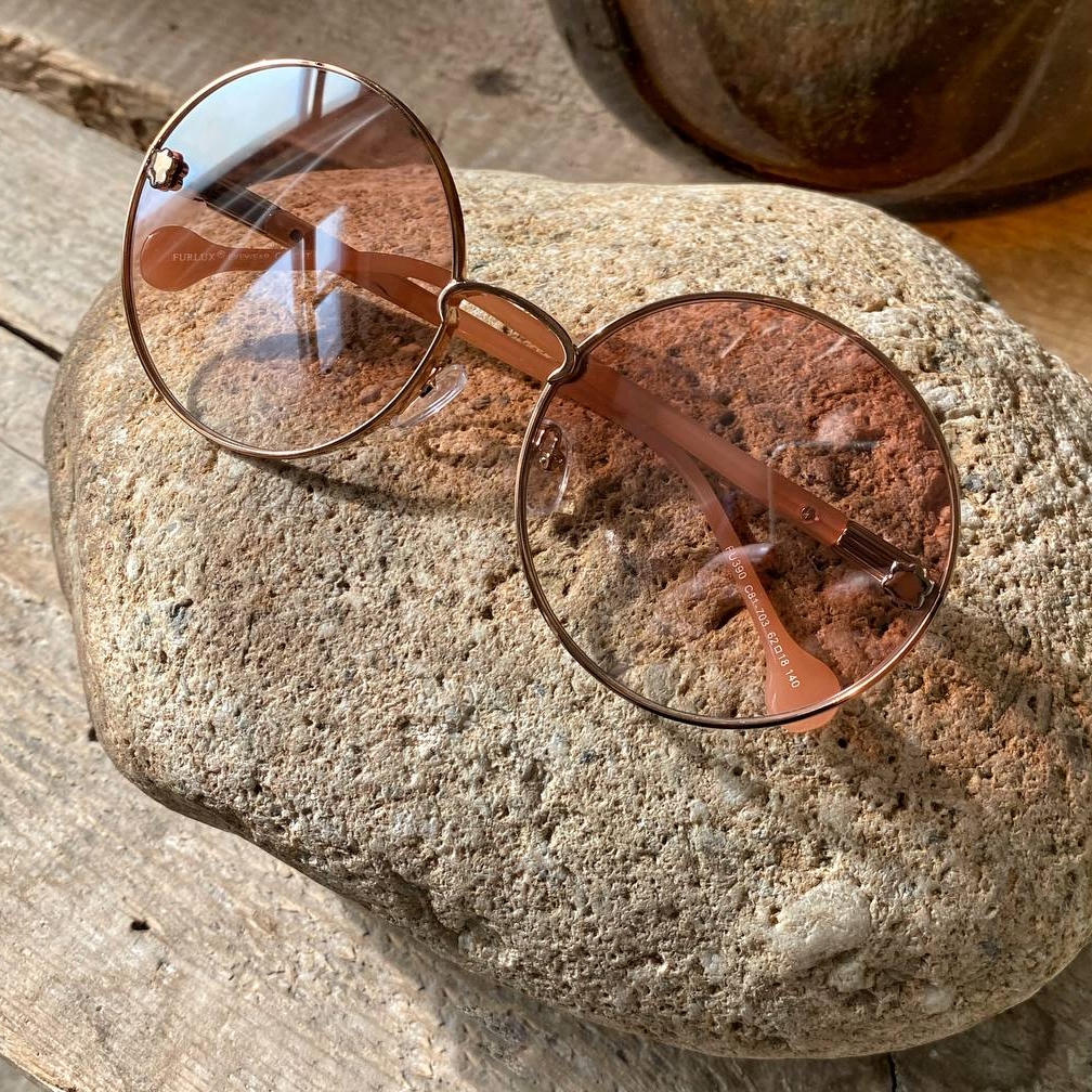 Солнцезащитные очки круглые женские