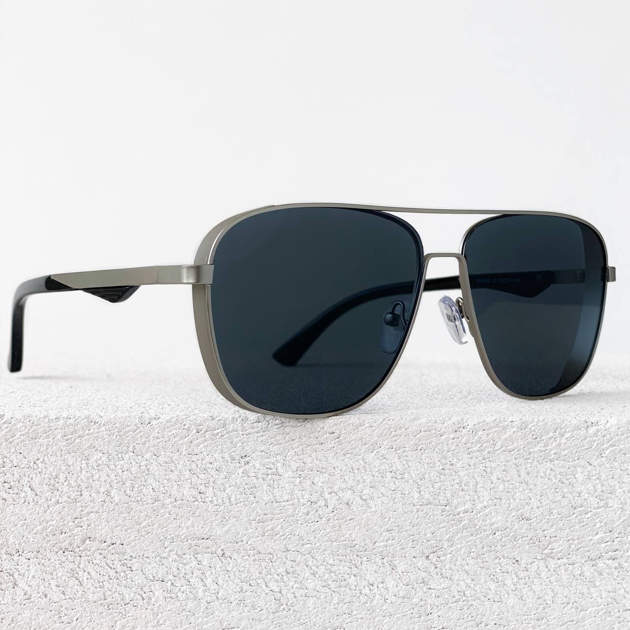 Модные мужские солнцезащитные очки