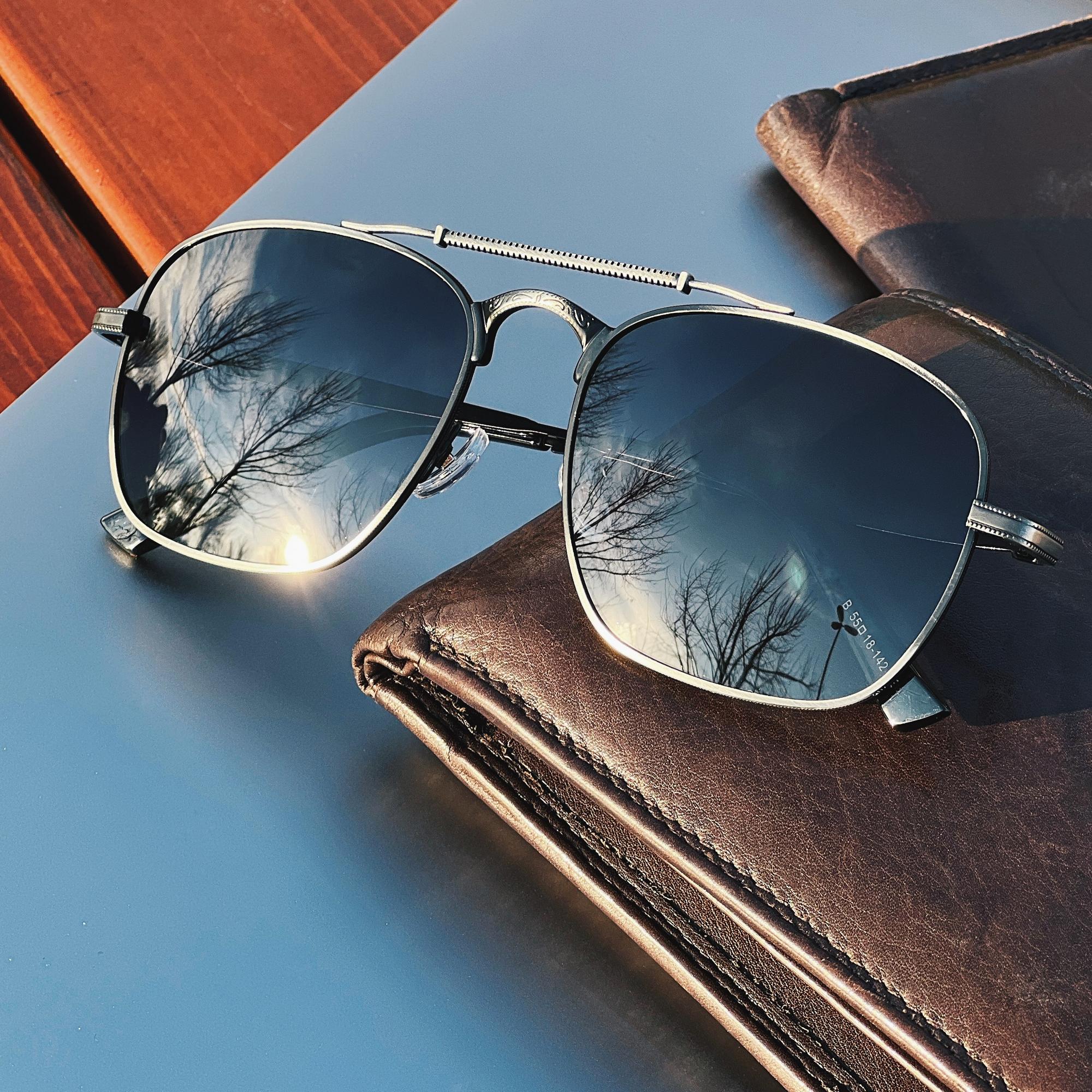 Мужские очки от солнца