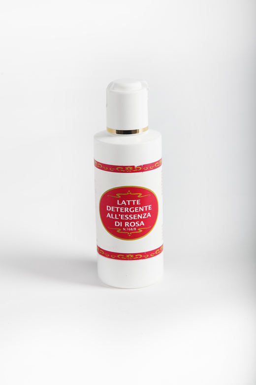 ОЧИЩАЮЩЕЕ МОЛОЧКО С ЭКСТРАКТОМ РОЗЫ ДЛЯ ЧУВСТВИТЕЛЬНОЙ КОЖИ LATTE DETERGENTE ALL'ESSENZA DI ROSA N.168/B