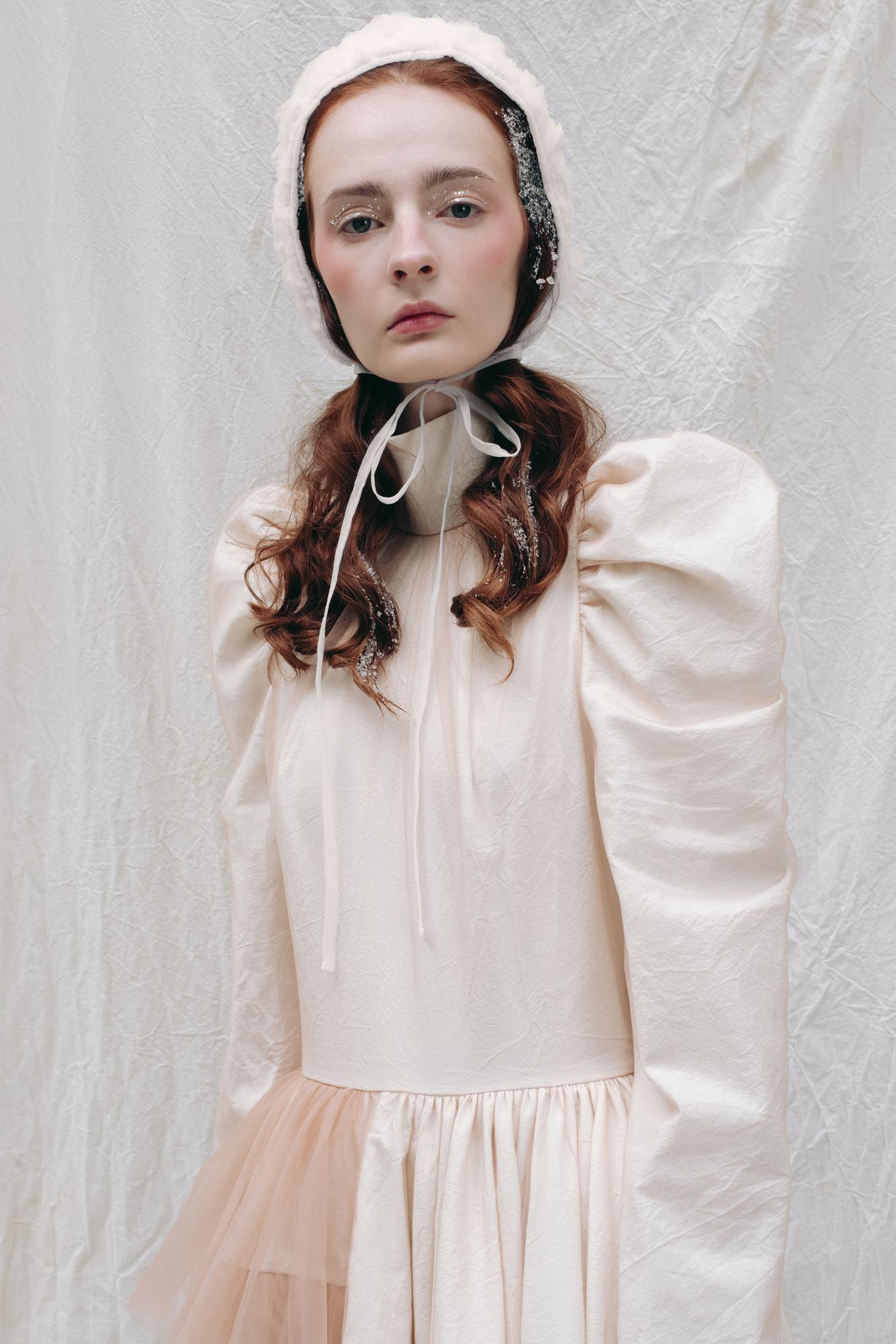 Платье с фатиновыми воланами