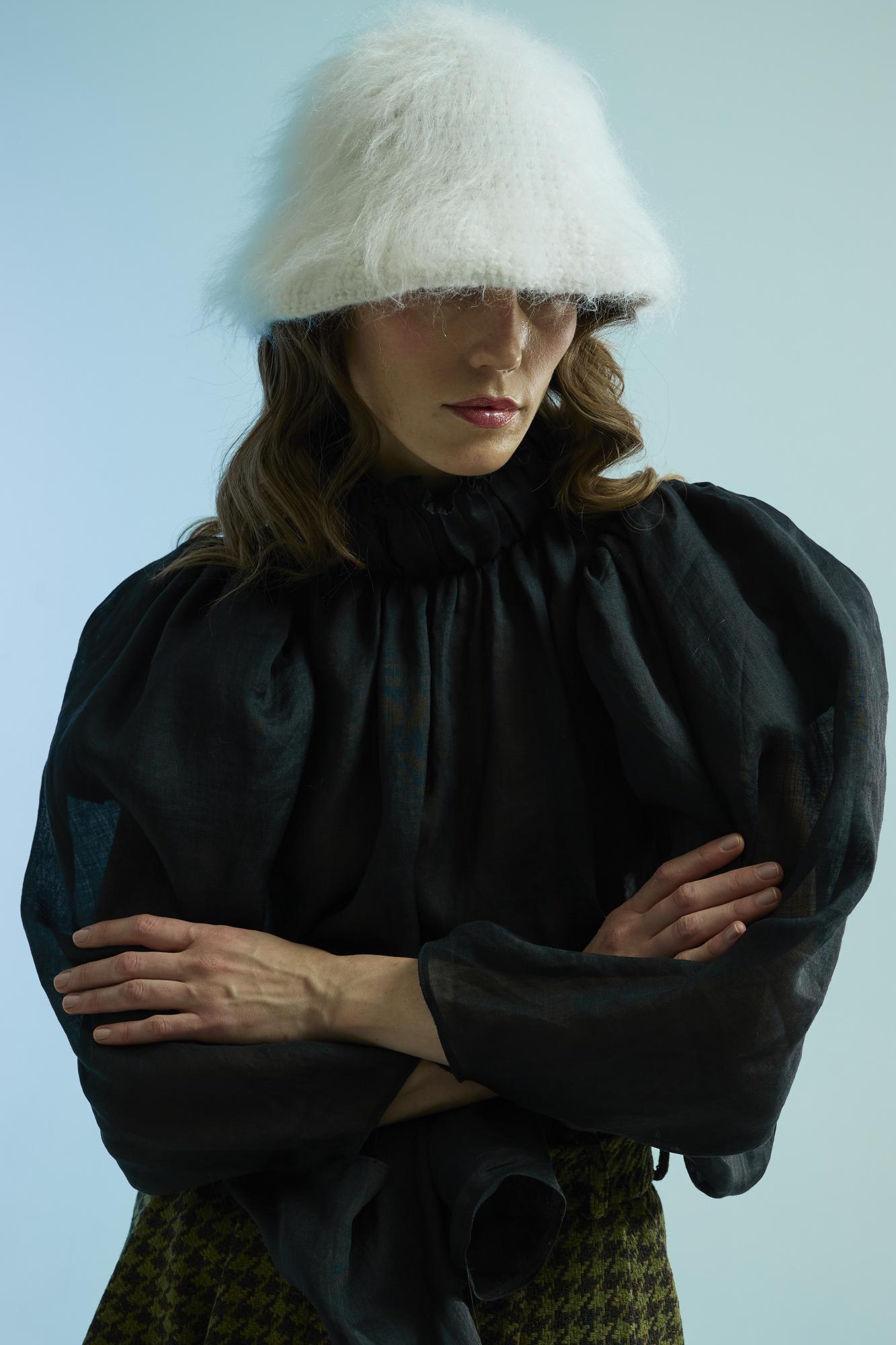 Блуза «Черный лебедь»