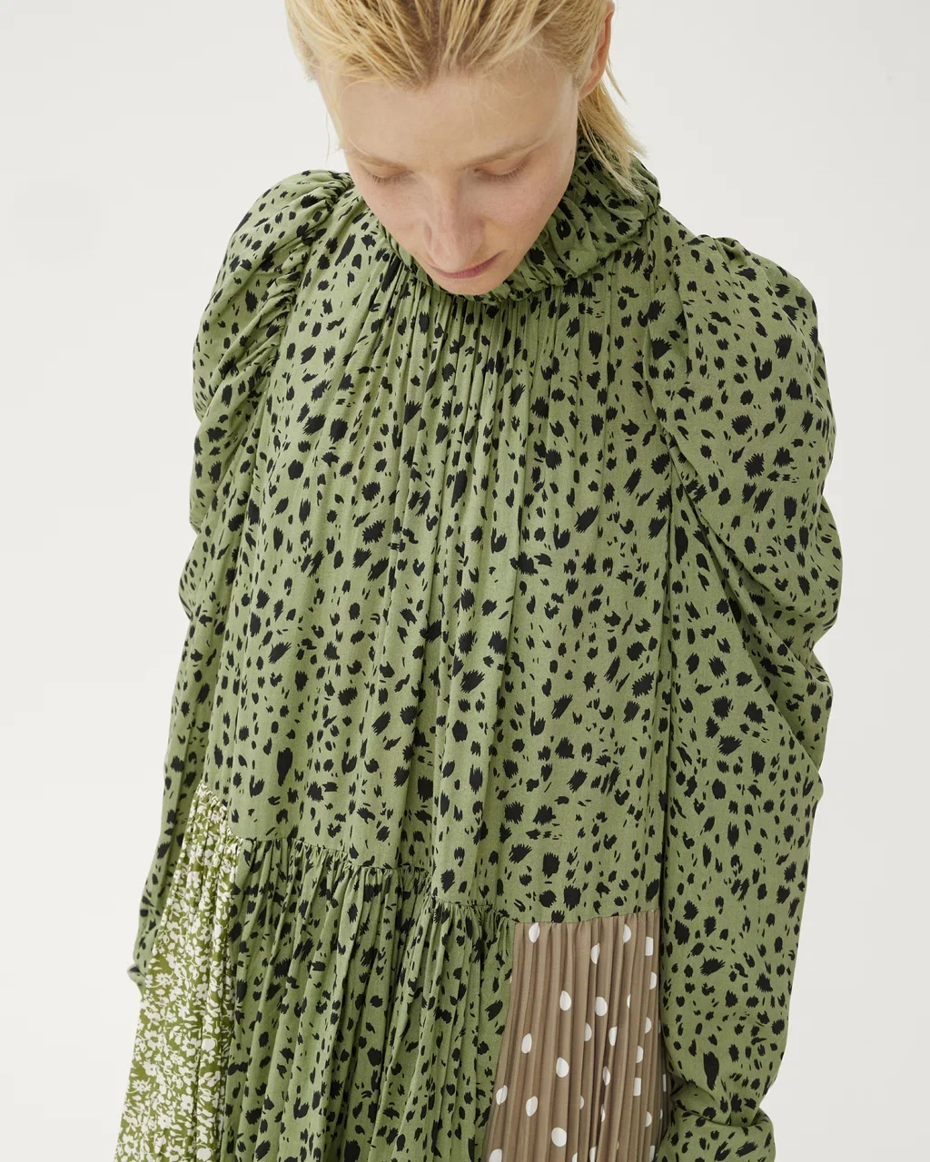 Платье «Зеленые пятнышки»