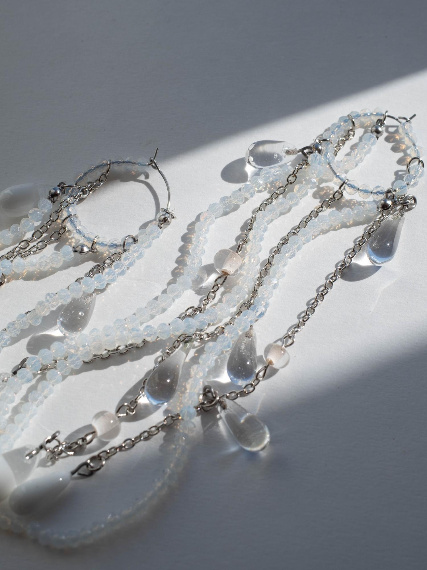 Серьги «Медузы» молочные