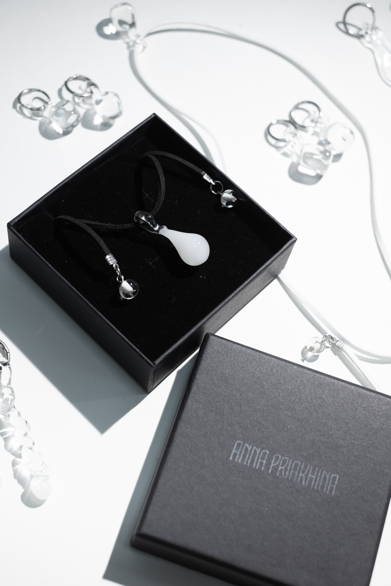 Чокер «Снежная капля»