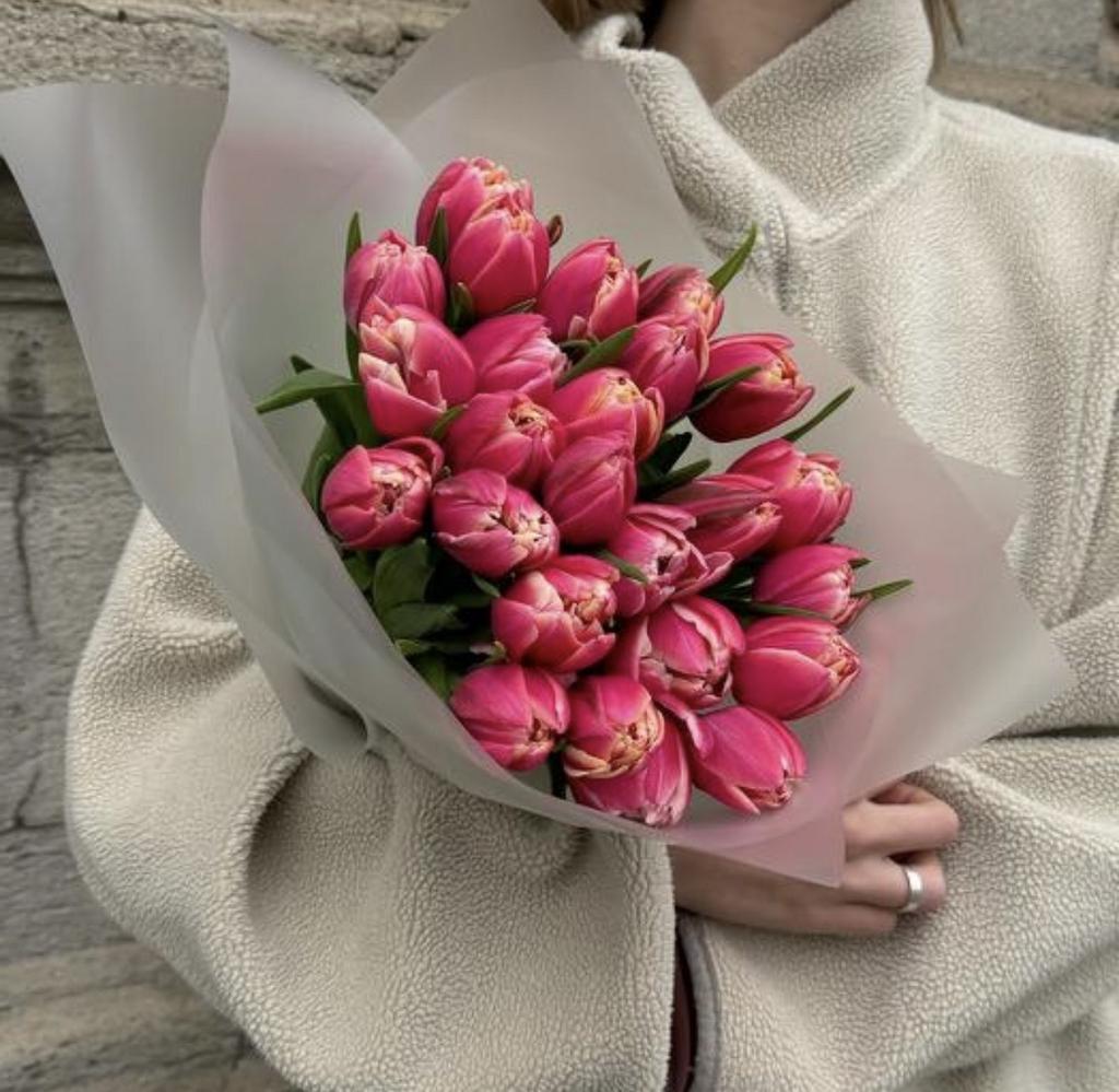 Букет розовых тюльпанов 25 шт Голландия