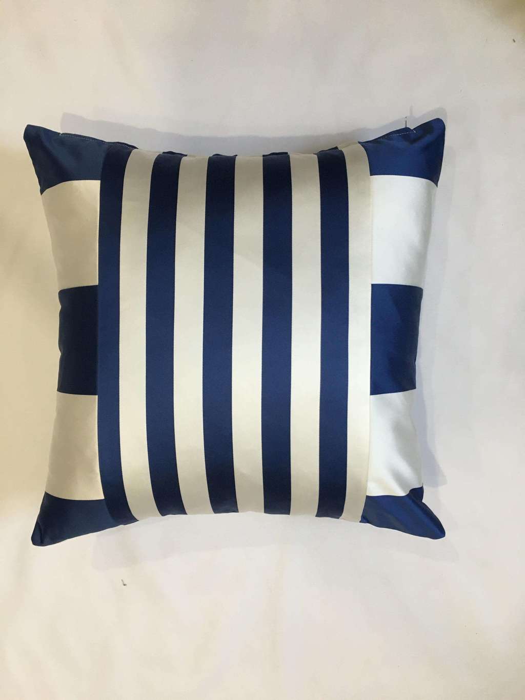 Сине-белые полосы