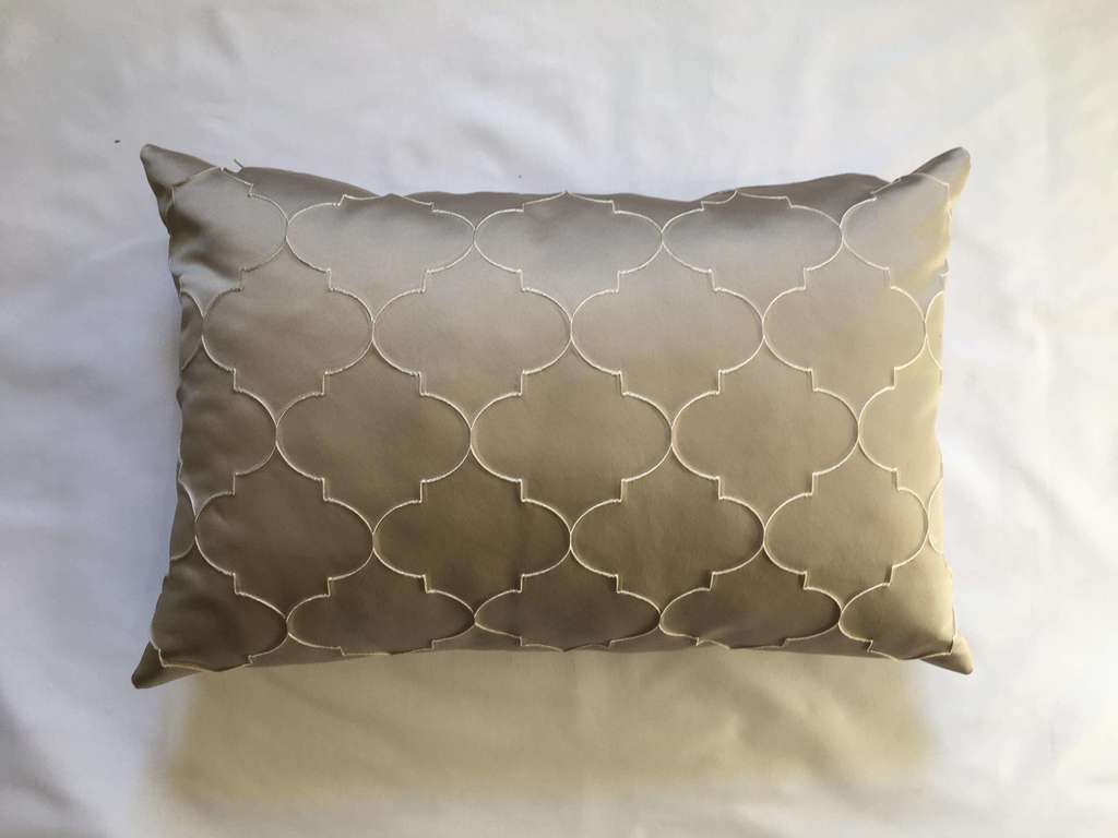 Конфета серая