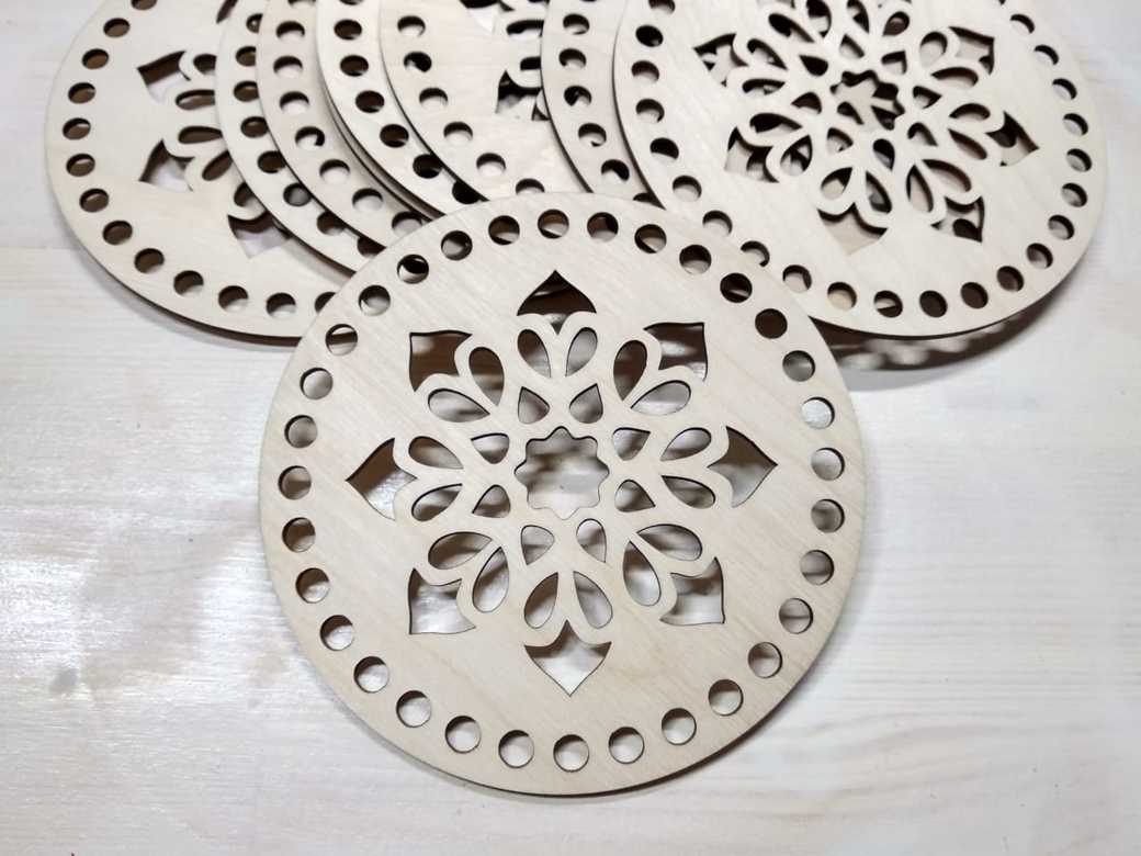 Дно резное "Круг" (вариант 1) деревянное 15 см